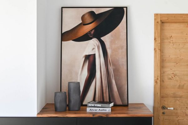CUADRO LIENZO 83X4,5X123 CHICA SOMBRERO 2 SURT. - Imagen 2