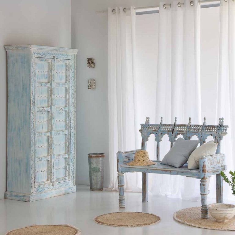 ARMARIO MADERA TALLADA ACABADO ARTESANAL ENVEJECIDO AZUL 95x45x194