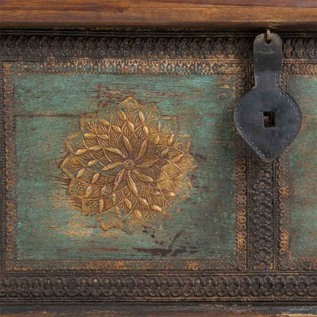 BAÚL MADERA MANGO MARRON DECORADO 150X45X46CM - Imagen 6